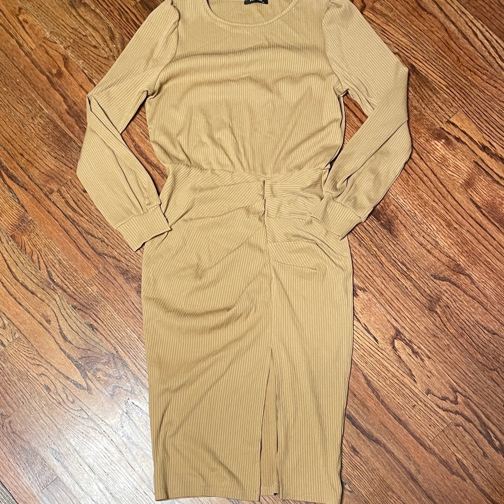 NWOT Elegant Tan Ribbed Dress